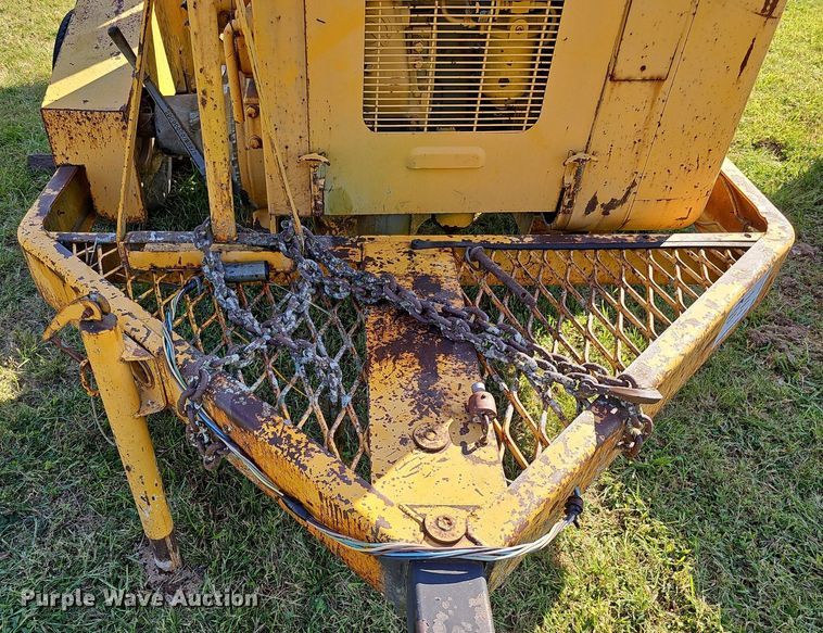 image for item DQ1125 Wood Chuck 3324D  wood chipper