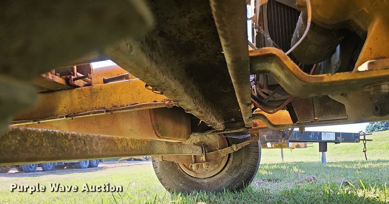 image for item DQ1125 Wood Chuck 3324D  wood chipper