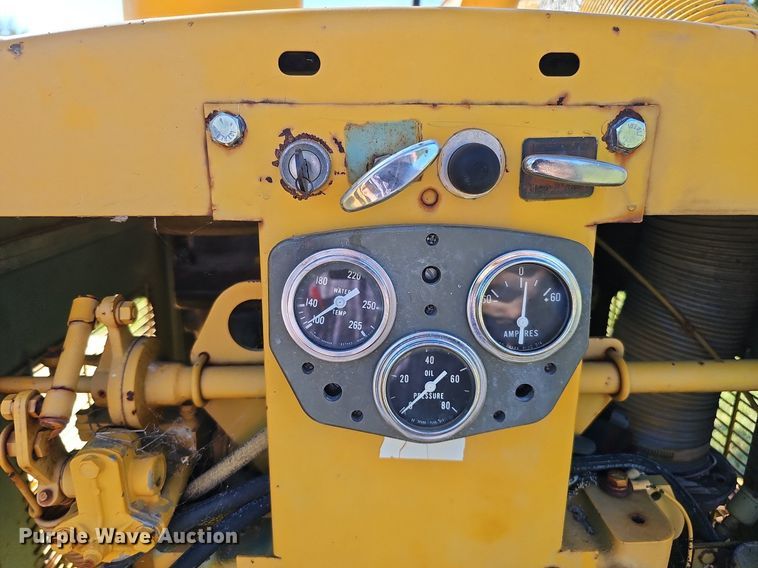 image for item DQ1125 Wood Chuck 3324D  wood chipper