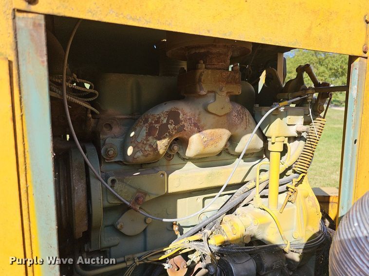 image for item DQ1125 Wood Chuck 3324D  wood chipper