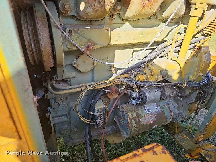 image for item DQ1125 Wood Chuck 3324D  wood chipper