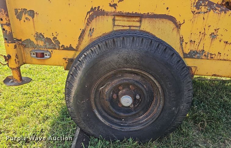 image for item DQ1125 Wood Chuck 3324D  wood chipper