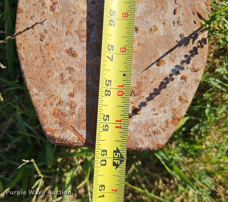 image for item DQ1126 Arrow  60" L wheel loader forks