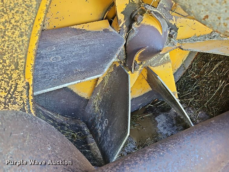 image for item DQ1127 Snogo P-3D  snow blower