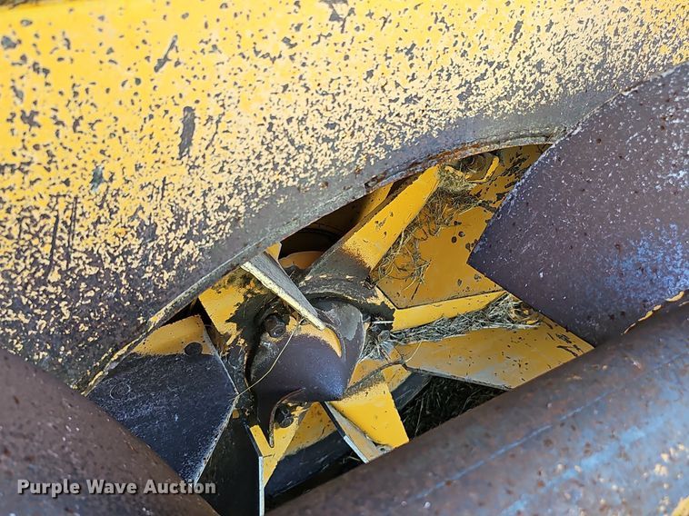 image for item DQ1127 Snogo P-3D  snow blower