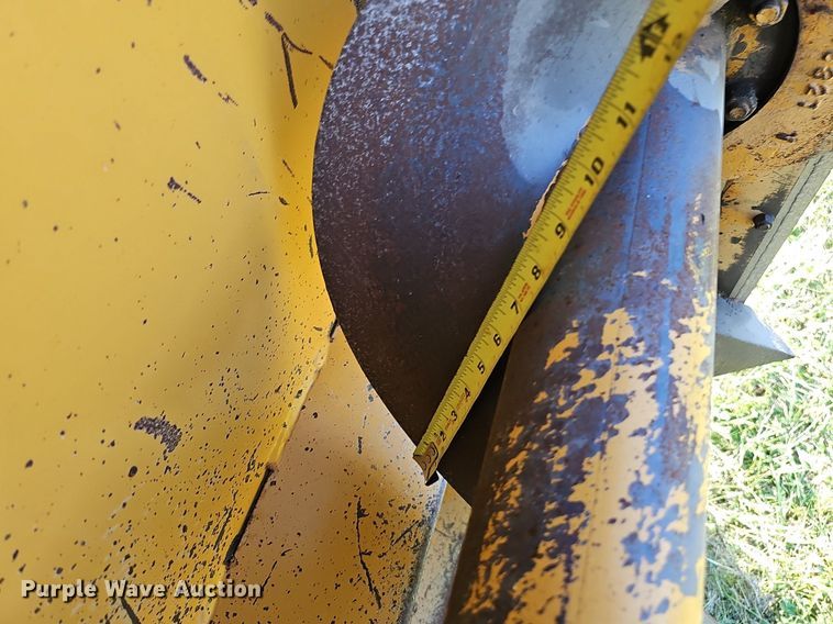 image for item DQ1127 Snogo P-3D  snow blower