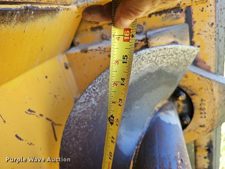 image for item DQ1127 Snogo P-3D  snow blower