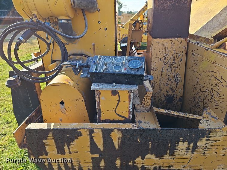 image for item DQ1127 Snogo P-3D  snow blower