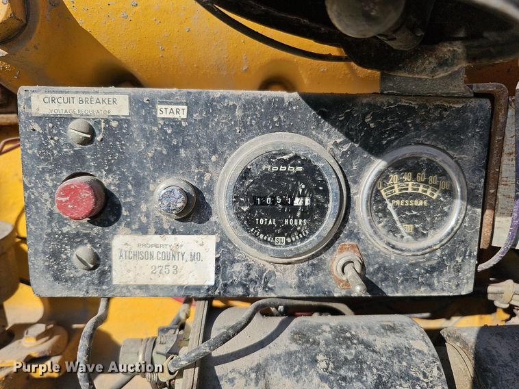 image for item DQ1127 Snogo P-3D  snow blower