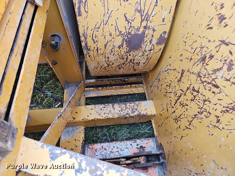 image for item DQ1127 Snogo P-3D  snow blower