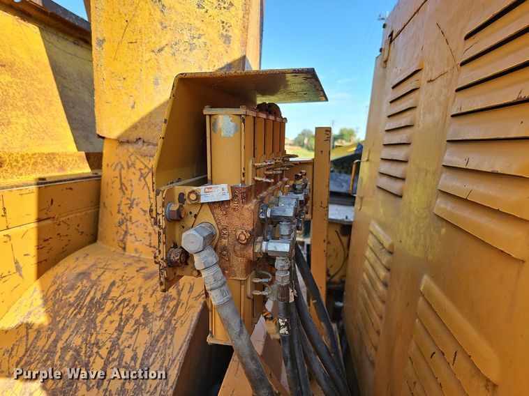 image for item DQ1127 Snogo P-3D  snow blower