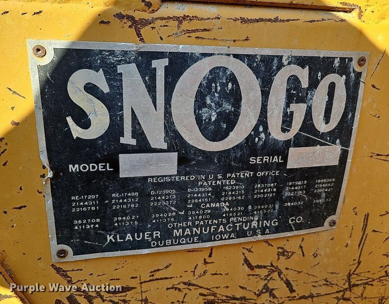 image for item DQ1127 Snogo P-3D  snow blower