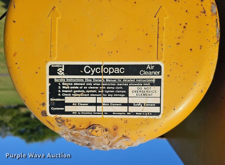 image for item DQ1127 Snogo P-3D  snow blower