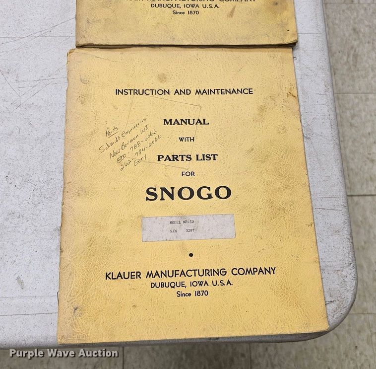 image for item DQ1127 Snogo P-3D  snow blower