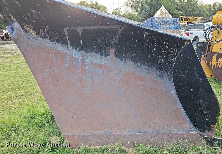 image for item DQ1128 Balderson BV11  wheel loader V-plow