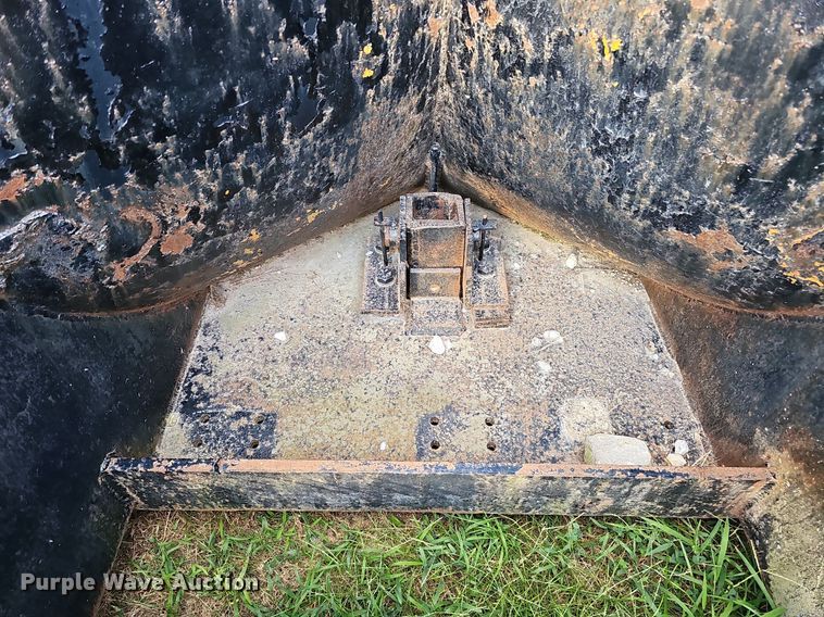 image for item DQ1128 Balderson BV11  wheel loader V-plow