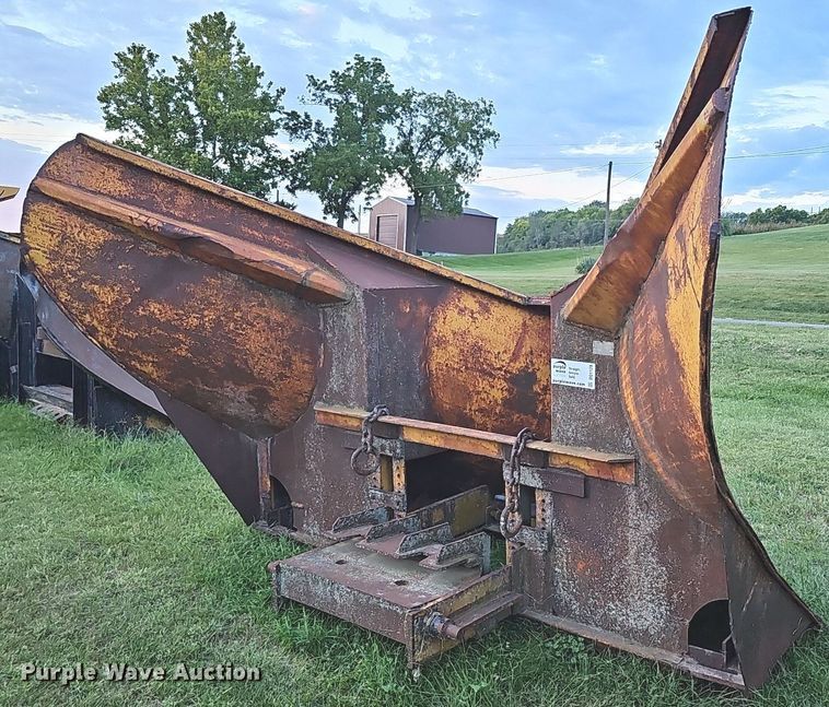 image for item DQ1129 Baker 265AV  V-plow