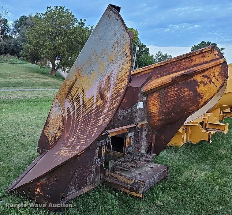 image for item DQ1129 Baker 265AV  V-plow