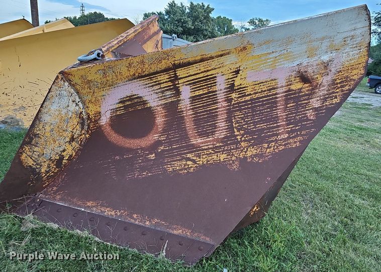 image for item DQ1129 Baker 265AV  V-plow