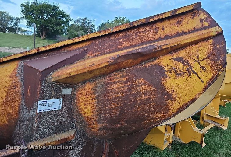 image for item DQ1129 Baker 265AV  V-plow