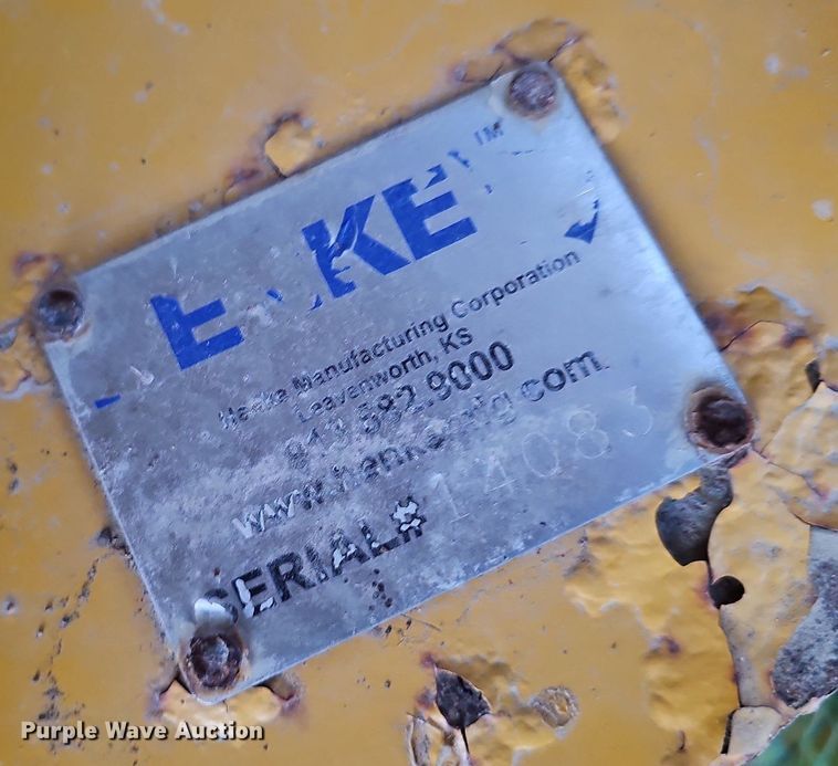 image for item DQ1130 Henke  V-plow