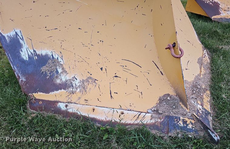 image for item DQ1131 Henke  V-plow