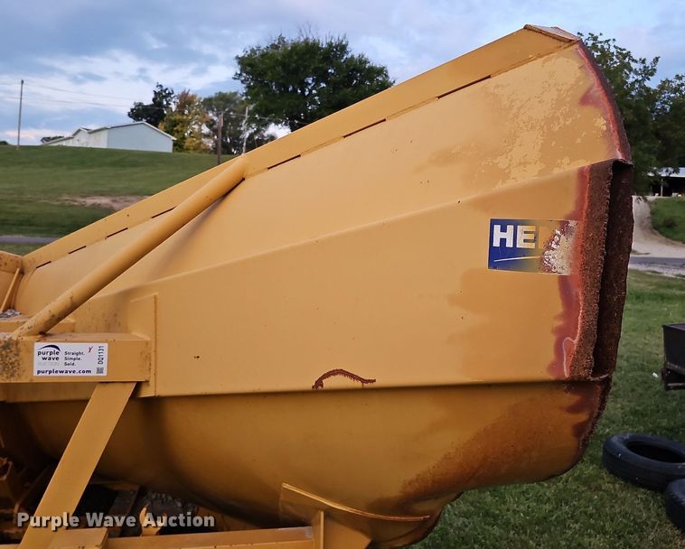 image for item DQ1131 Henke  V-plow