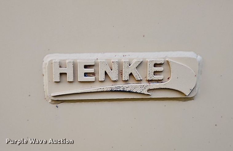 image for item DQ1131 Henke  V-plow
