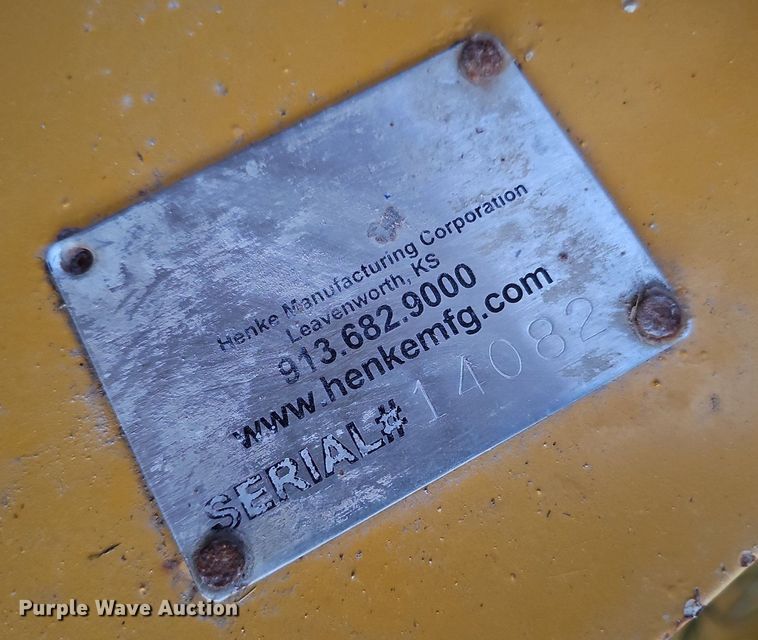 image for item DQ1131 Henke  V-plow