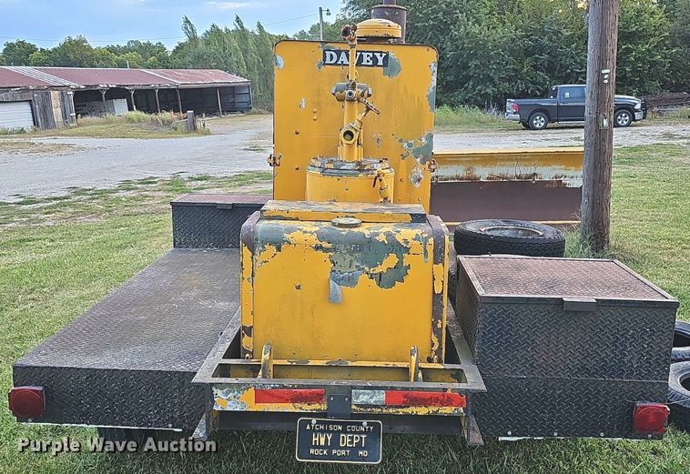 image for item DQ1132 1973 Davey Compressor Co. 14M250 RPV  air compressor