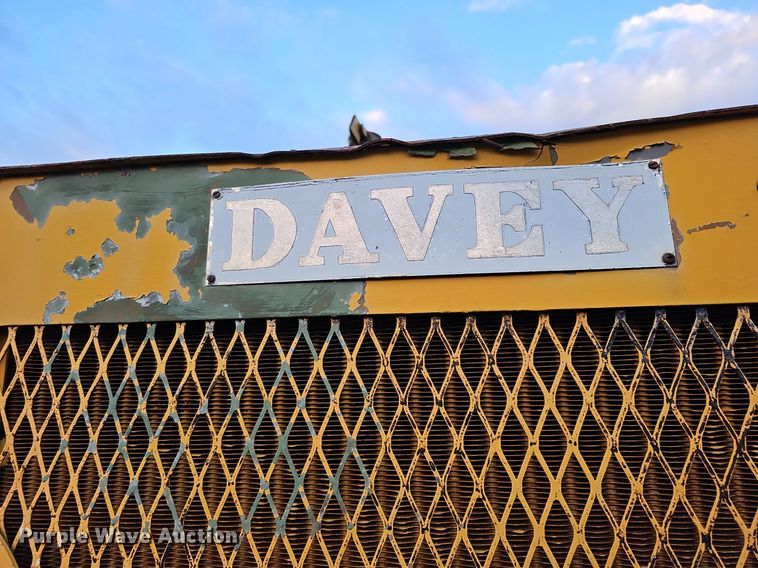 image for item DQ1132 1973 Davey Compressor Co. 14M250 RPV  air compressor
