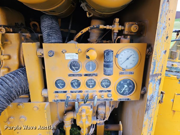 image for item DQ1132 1973 Davey Compressor Co. 14M250 RPV  air compressor