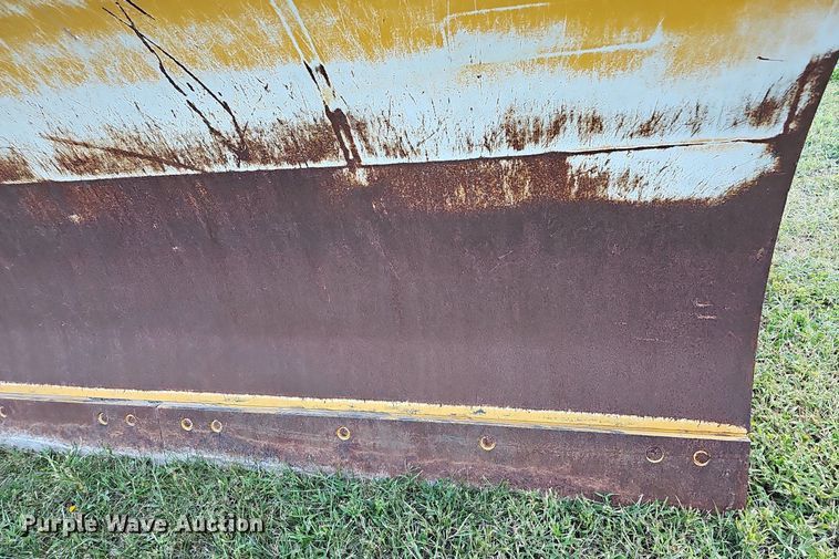 image for item DQ1133 Henke  96"W snow plow