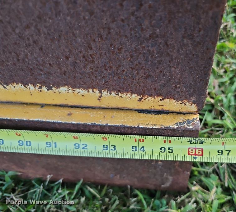 image for item DQ1133 Henke  96"W snow plow