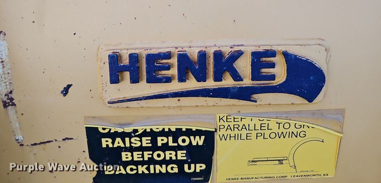 image for item DQ1133 Henke  96"W snow plow
