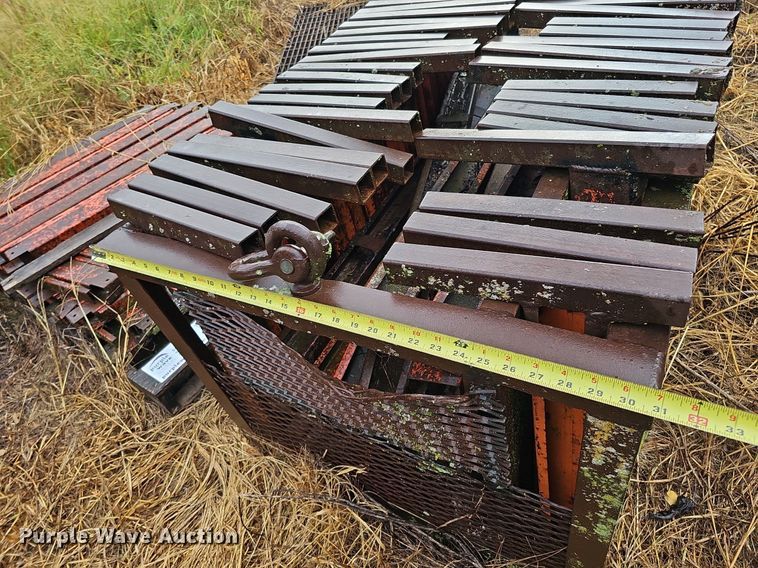 image for item DQ1135 Bridge scaffolding