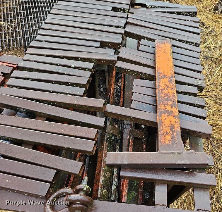 image for item DQ1135 Bridge scaffolding