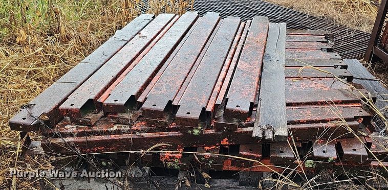 image for item DQ1135 Bridge scaffolding