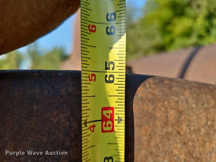 image for item DQ1136 (2) fuel tanks