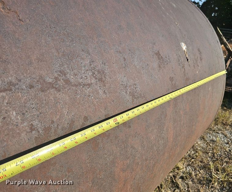 image for item DQ1136 (2) fuel tanks