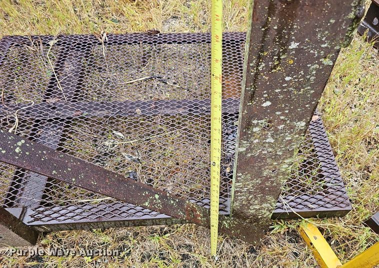 image for item DQ1138 I-beams