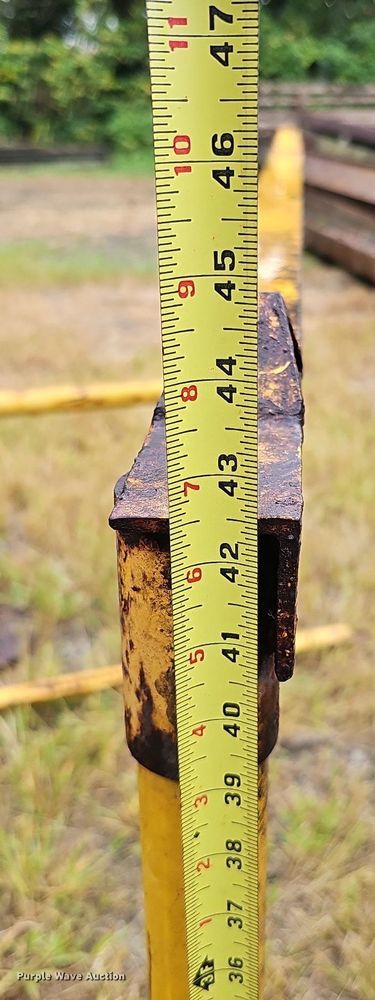 image for item DQ1138 I-beams