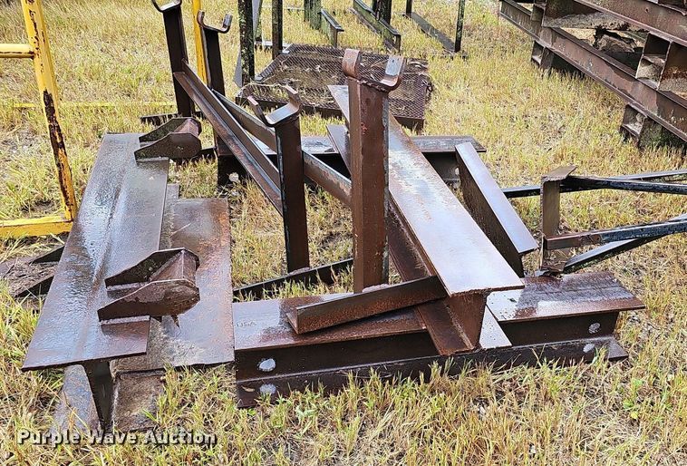 image for item DQ1138 I-beams