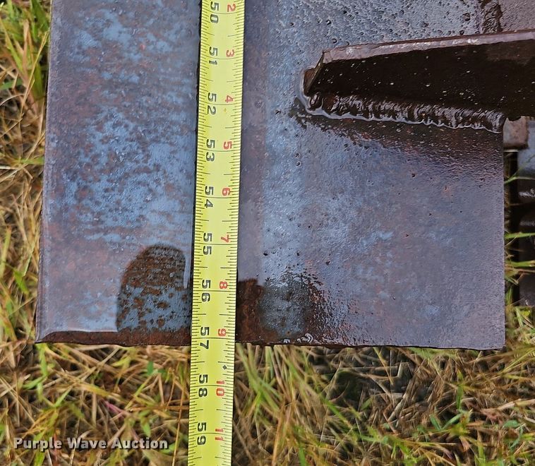 image for item DQ1138 I-beams