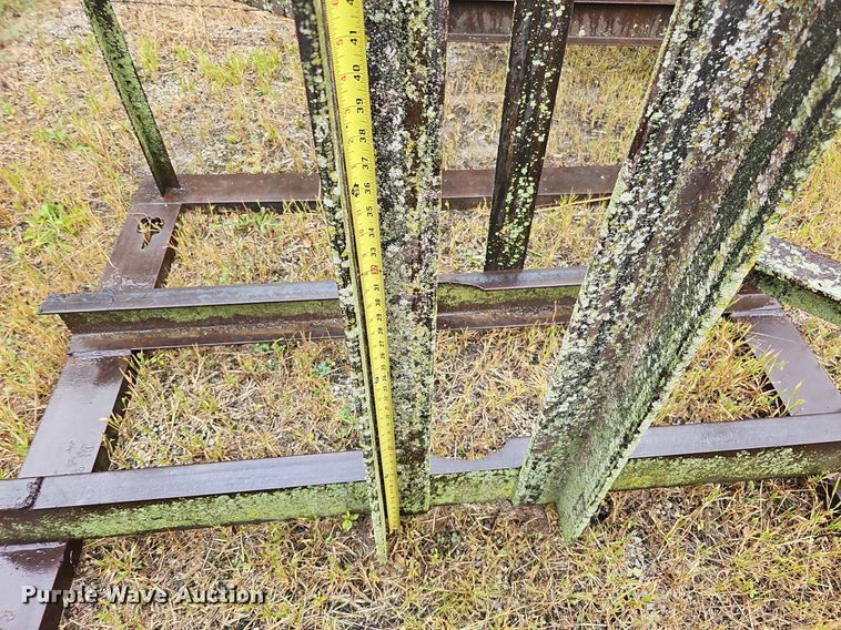 image for item DQ1138 I-beams