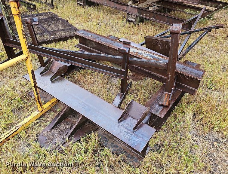 image for item DQ1138 I-beams