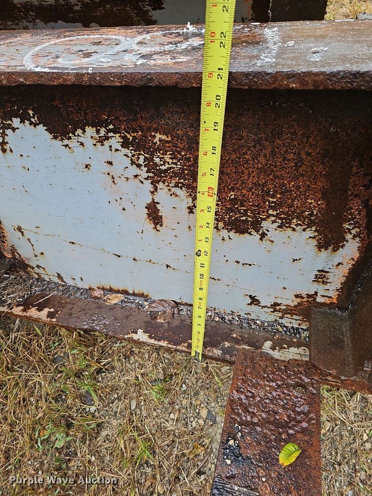 image for item DQ1139 Approximately 24 I-beams