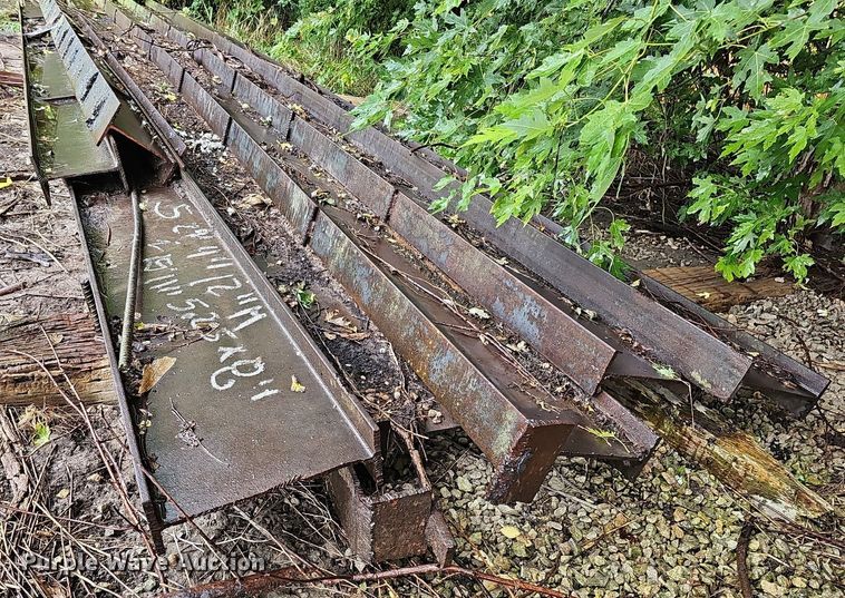 image for item DQ1139 Approximately 24 I-beams