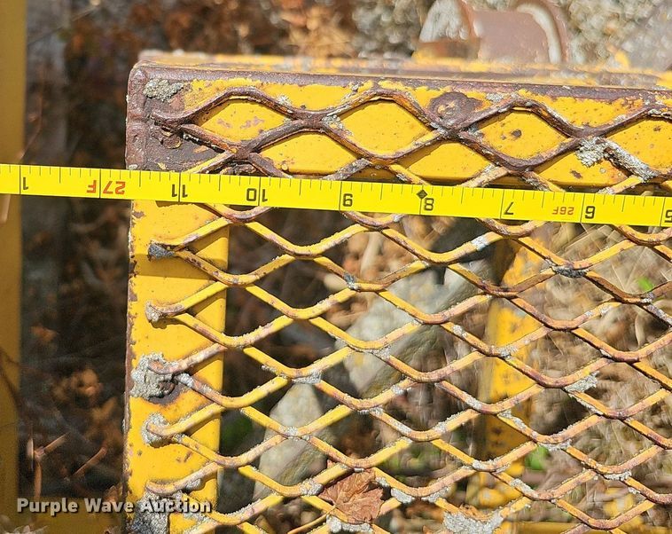 image for item DQ1141 Gamaco Console C450  bridge deck finish machine