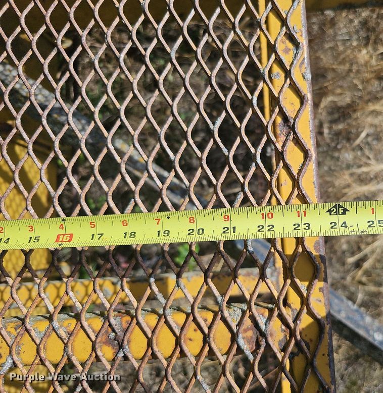 image for item DQ1141 Gamaco Console C450  bridge deck finish machine